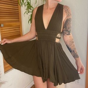 Cut Out Flowy Dress